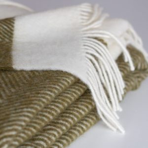 Herringbone Wool Throw Florence in khaki green | MoST