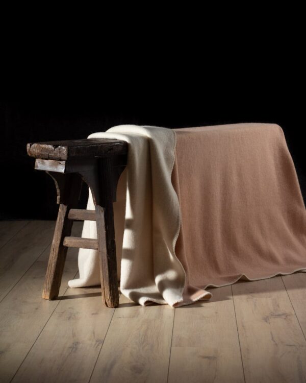 Wool Bed Blanket in Beige | MoST