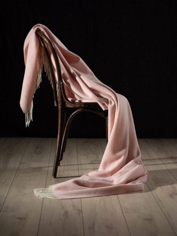 Merino and Cashmere Blend Throw Milano – pink | MoST