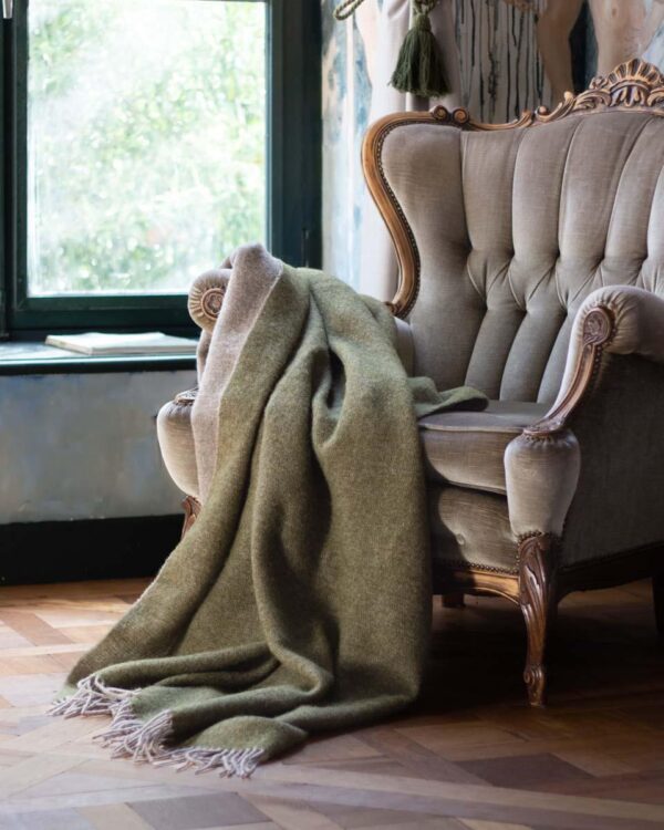 Wool Throw Hot Chocolate in brown | MoST