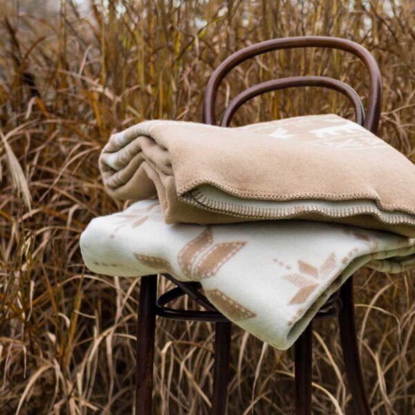 Warm Merino wool Blanket Nordic in beige | MoST