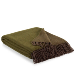 Wool throw Forest in moss green | MoST