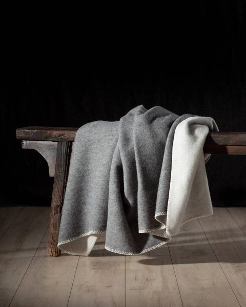 Wool bed blanket WILD PIGEON – single