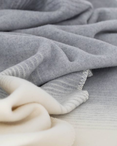Soft Cashmere & Merino wool bed blanket SILVER CLOUD single