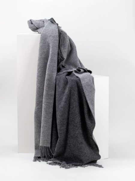 Wool throw blanket ONYX