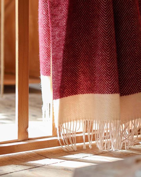 Wool throw blanket FLORENCE – red