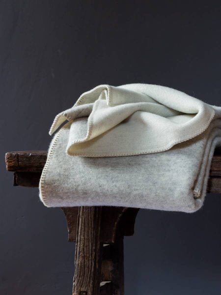 Wool bed blanket GRAY VIOLET – single
